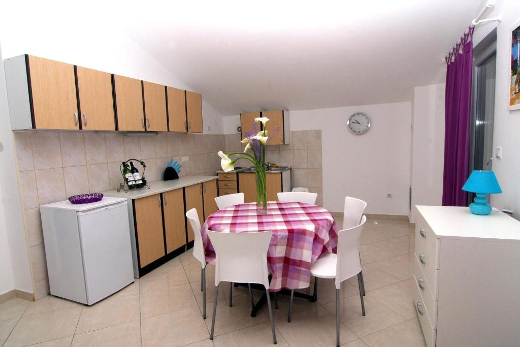 Nikic Apartments Herceg Novi Room photo